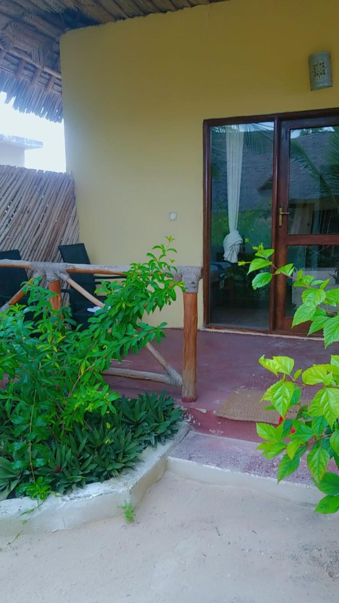 Amber Lodge พองเว ภายนอก รูปภาพ