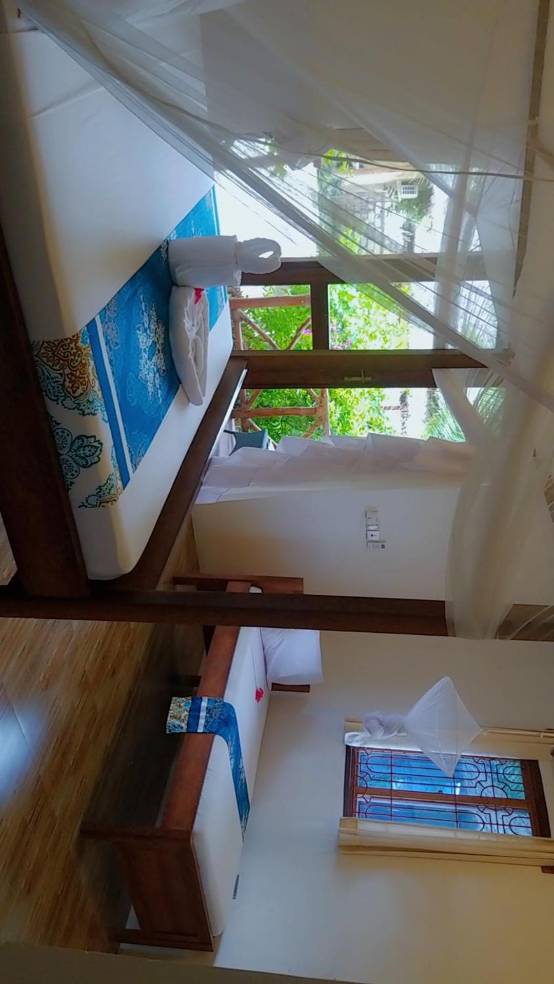 Amber Lodge พองเว ภายนอก รูปภาพ